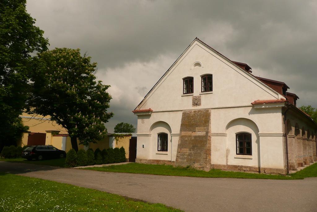 Statek Chmelovice Hotel Exterior foto